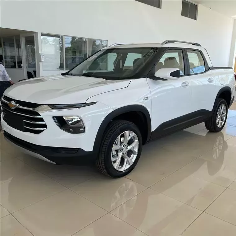 Chevrolet Montana Branco 14