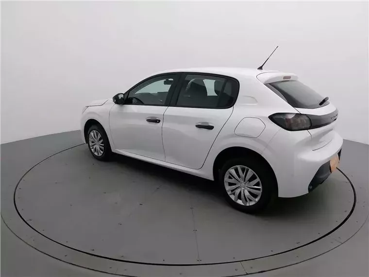 Peugeot 208 Branco 15