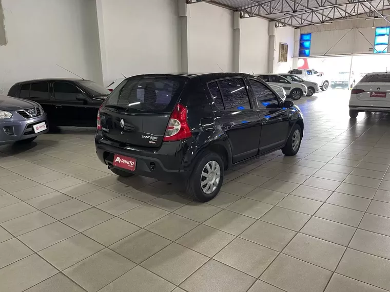 Renault Sandero Preto 10