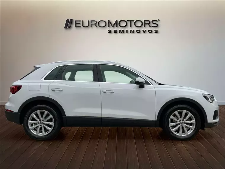 Audi Q3 Branco 12