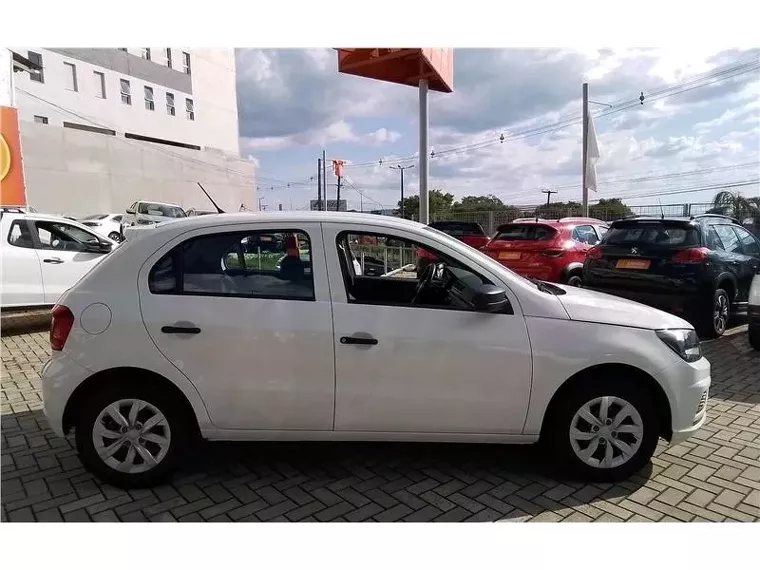 Volkswagen Gol Branco 6