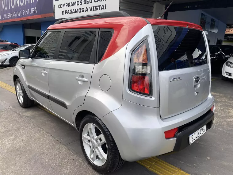 KIA Soul Prata 2