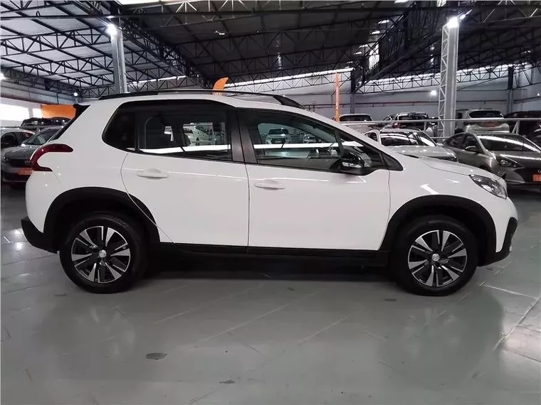 Peugeot 2008 Branco 6