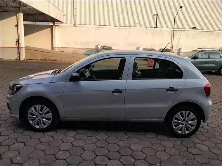 Volkswagen Gol Prata 5