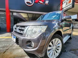 Mitsubishi Pajero Full