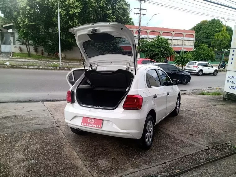 Volkswagen Gol Branco 10