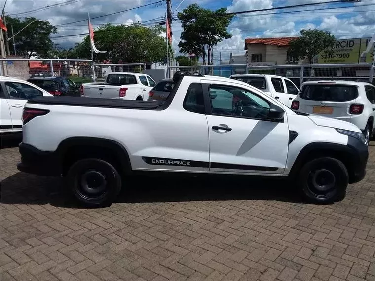 Fiat Strada Branco 3