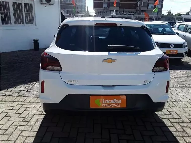 Chevrolet Onix Branco 5