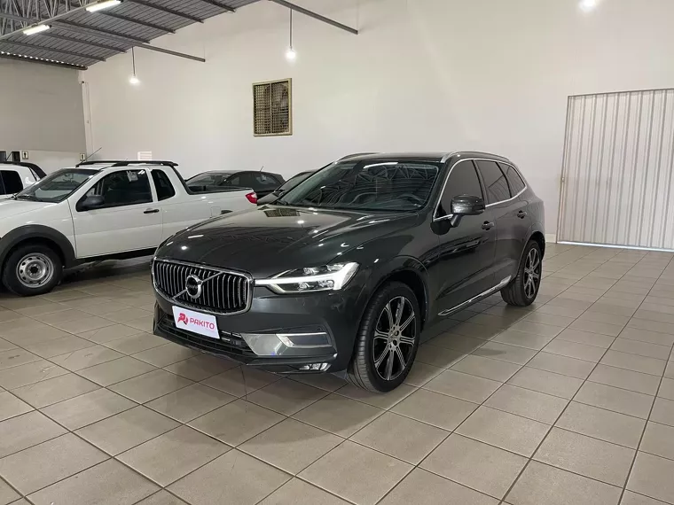 Volvo XC60 Cinza 8