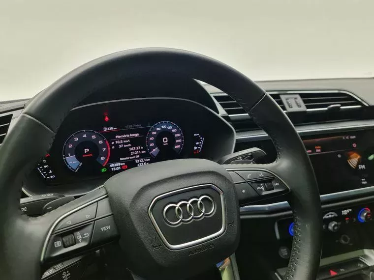 Audi Q3 Preto 19