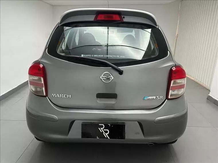 Nissan March Cinza 8