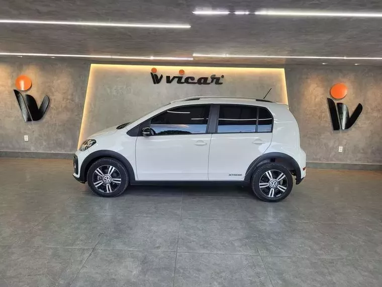 Volkswagen UP Branco 9