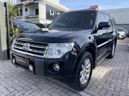 Mitsubishi Pajero Full