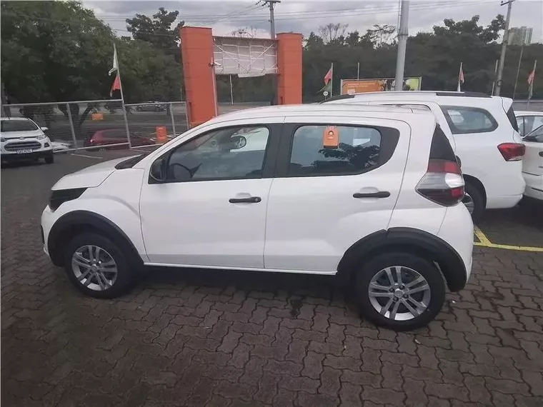 Fiat Mobi Branco 2