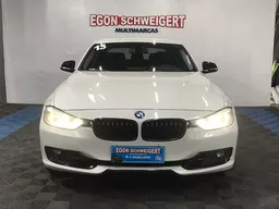 BMW 320i
