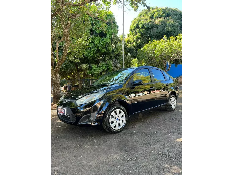 Ford Fiesta Preto 3