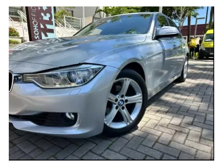 BMW 320i Prata 8