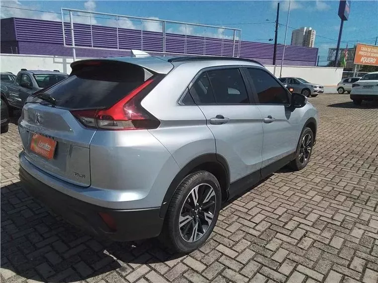 Mitsubishi Eclipse Cross Prata 8