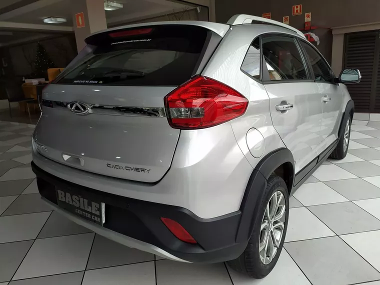 Chery Tiggo 2 Prata 9