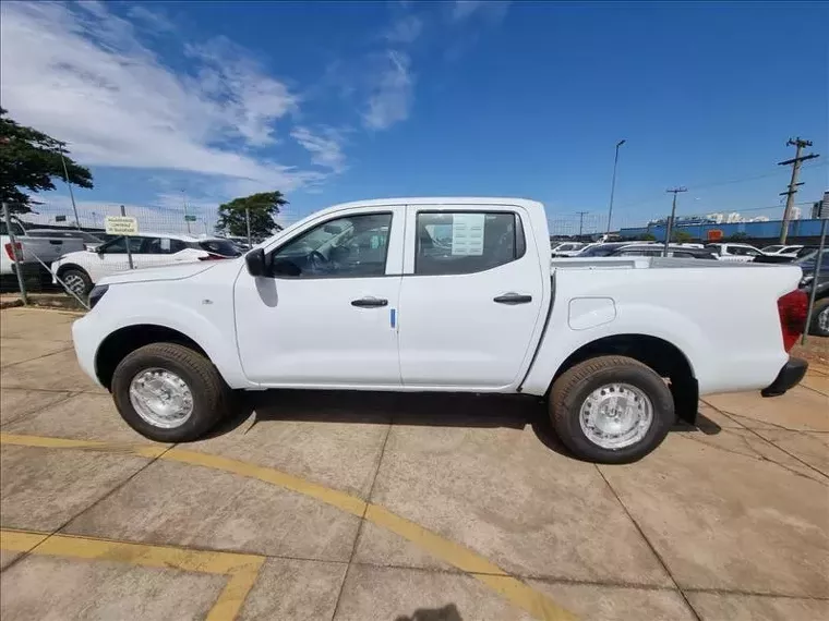 Nissan Frontier Branco 7