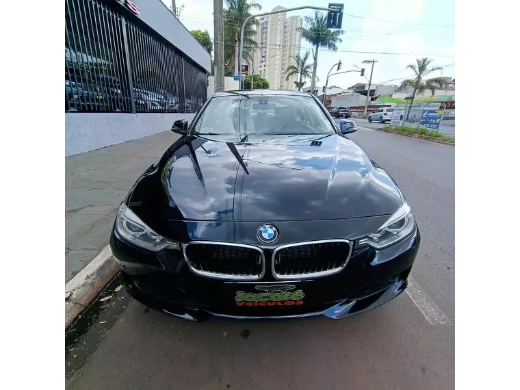 BMW 320i Preto 7