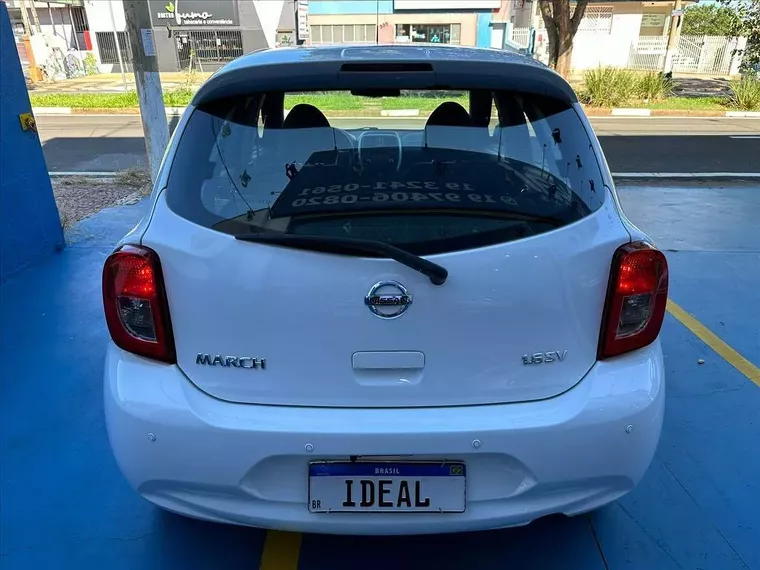 Nissan March Branco 2