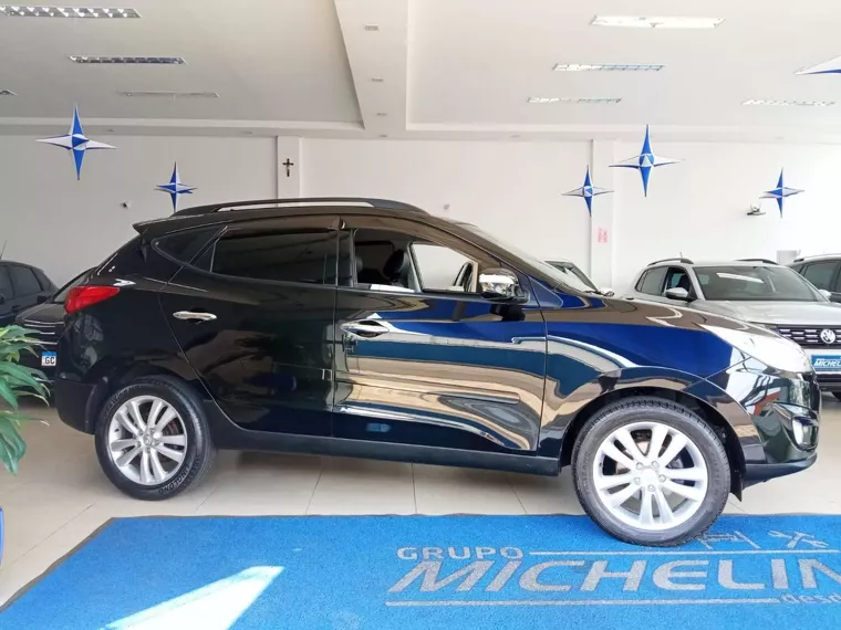 Hyundai IX35 Preto 11