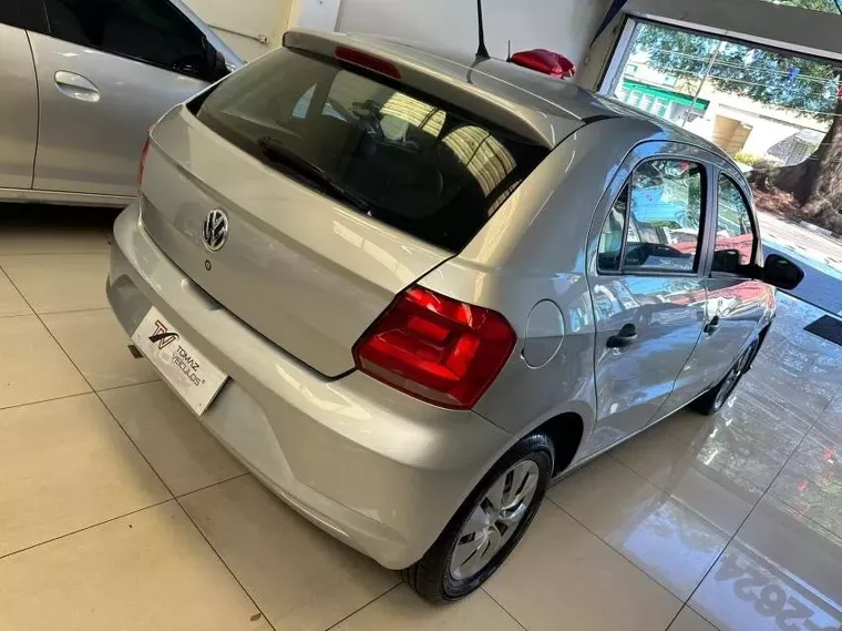 Volkswagen Gol Prata 4