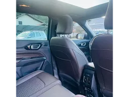 Jeep Commander