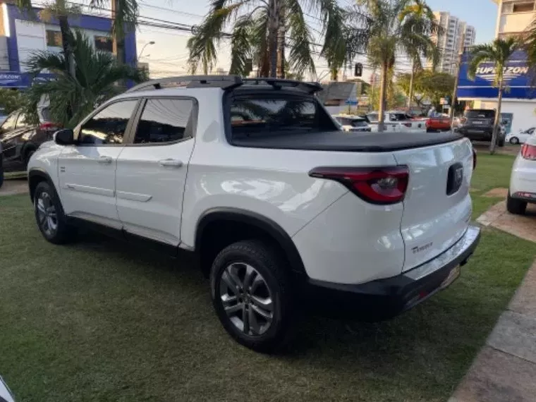 Fiat Toro Branco 9