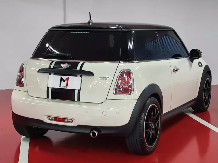 Mini ONE Branco 7