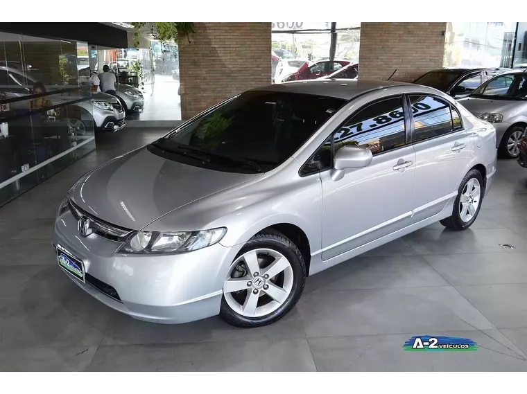 Honda Civic Prata 12