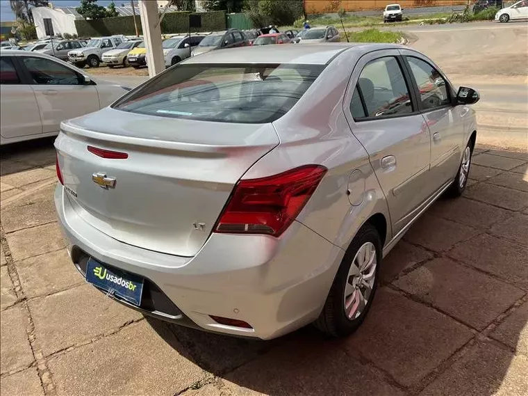 Chevrolet Prisma Prata 12