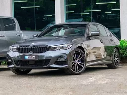 BMW 330e