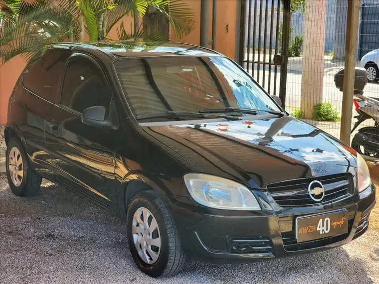 Chevrolet Celta Preto 10