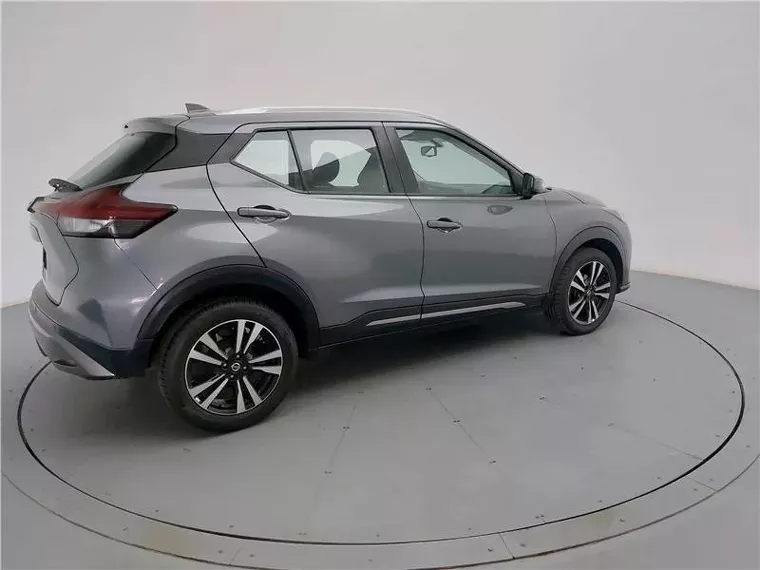 Nissan Kicks Cinza 10