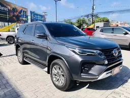 Toyota Hilux SW4