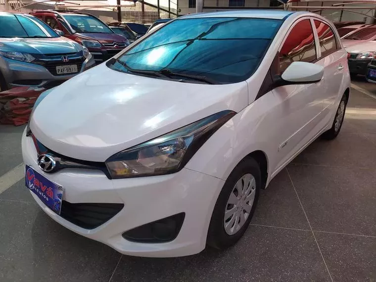 Hyundai HB20 Branco 19