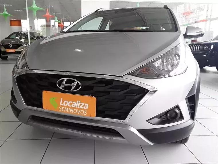 Hyundai HB20X Prata 5