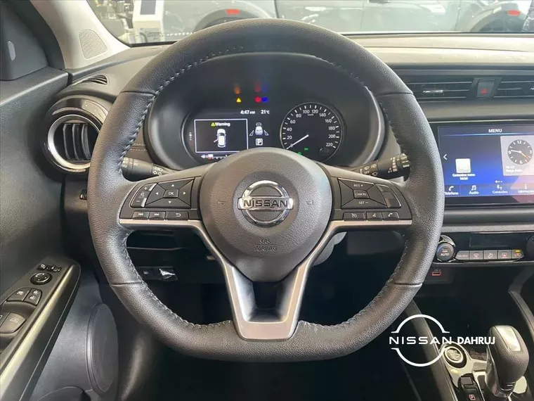 Nissan Kicks Cinza 6