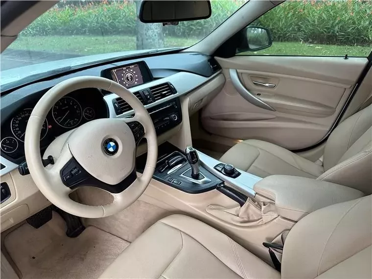 BMW 320i Branco 2