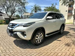 Toyota Hilux SW4