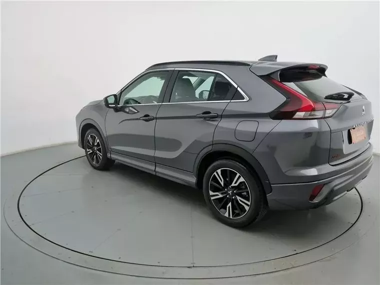 Mitsubishi Eclipse Cross Cinza 11