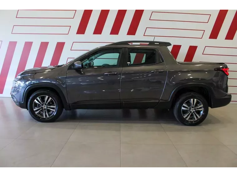 Fiat Toro Cinza 2