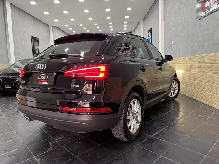 Audi Q3 Preto 8