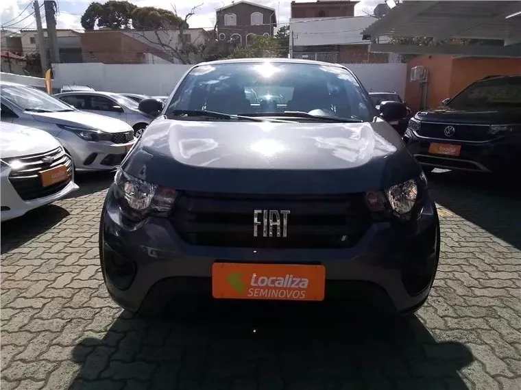 Fiat Mobi Prata 18