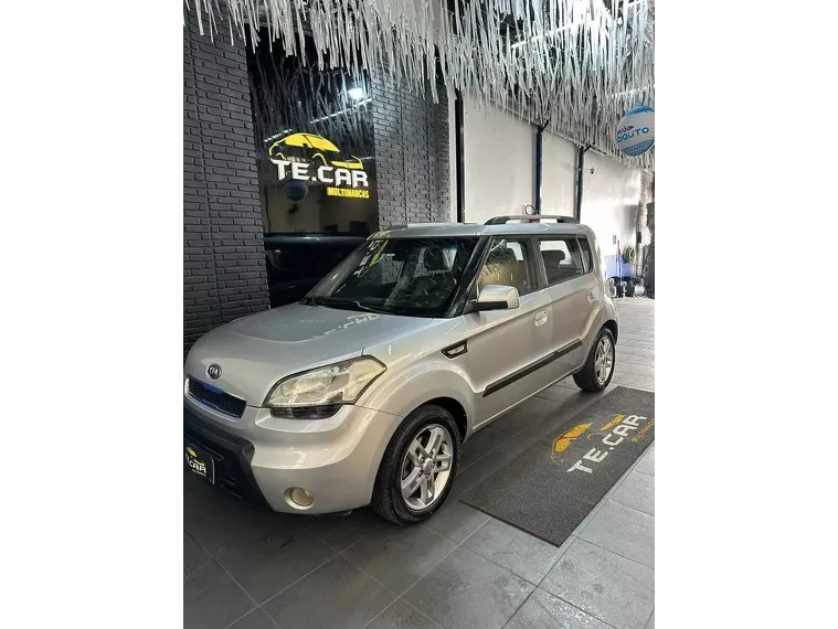 KIA Soul Prata 9