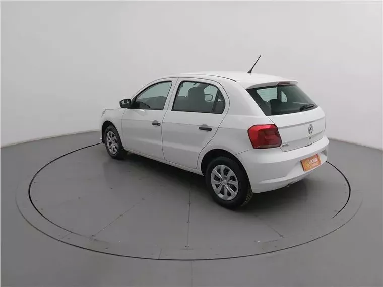 Volkswagen Gol Branco 6