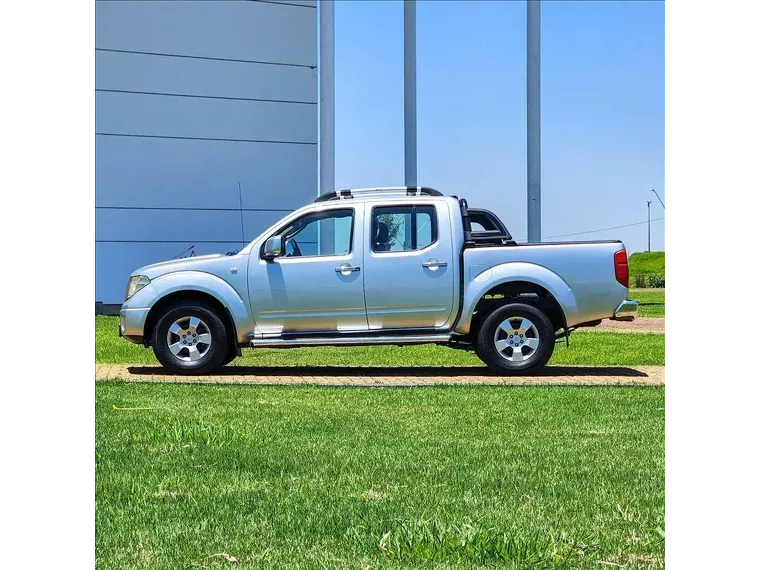 Nissan Frontier Prata 6