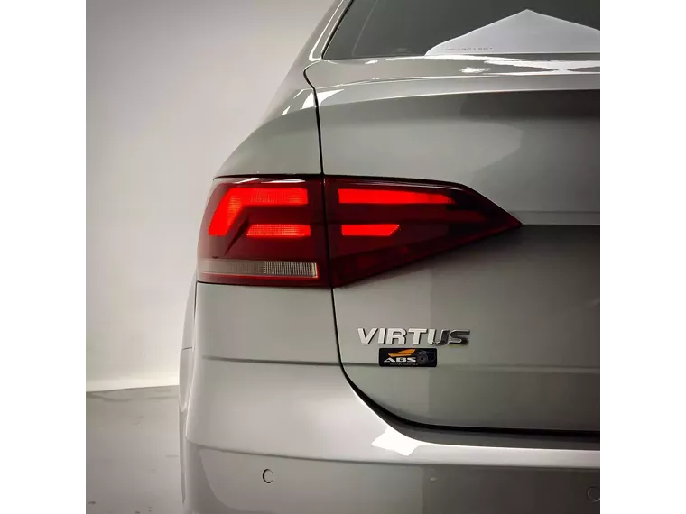 Volkswagen Virtus Prata 15